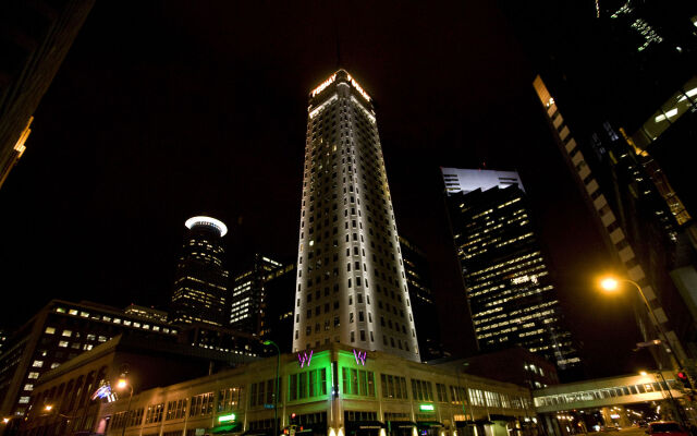 W Minneapolis - The Foshay