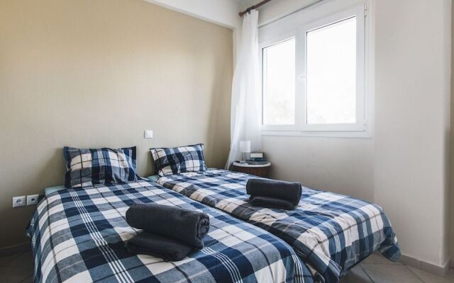 Chloe Apartments by QR booking