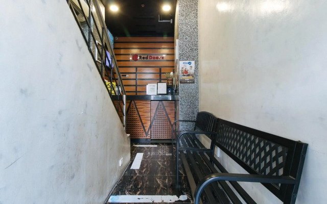 RedDoorz near Quiapo Church Manila