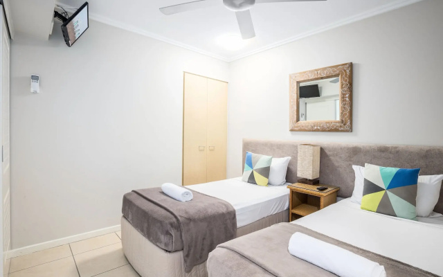 Rolling Surf Resort