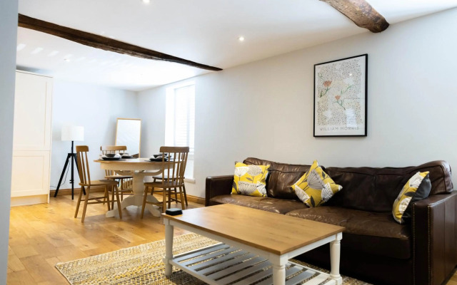 Serviced Guest ApartSuites The Unicorn