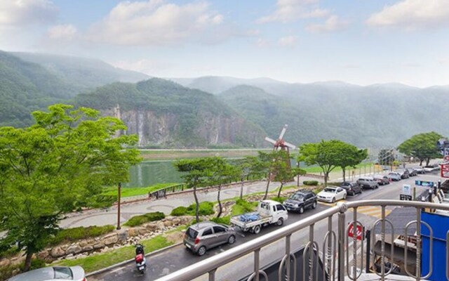 Chungbuk Danyang Pension