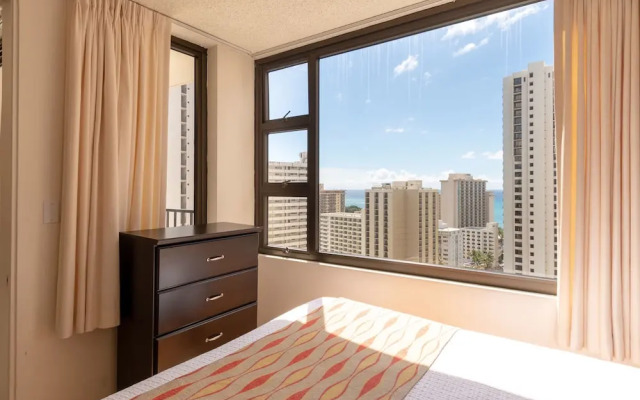 Waikiki Banyan Tower 2