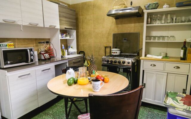 Hostal Boutique Esquina Elquina B&B