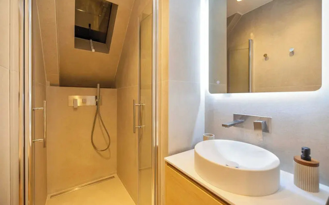 Elegant Apartment - 2br/4p - Vivienne