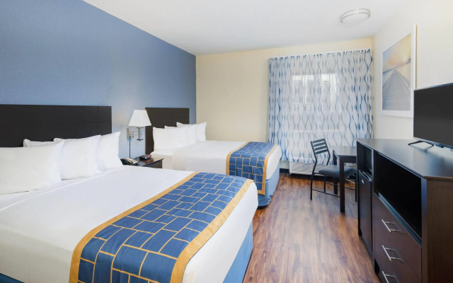 Days Inn by Wyndham Macon I-75 North