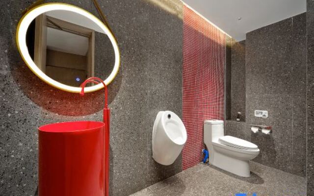 Lanwan Hotel (Guangzhou Shamian Island Yongqingfang Branch)