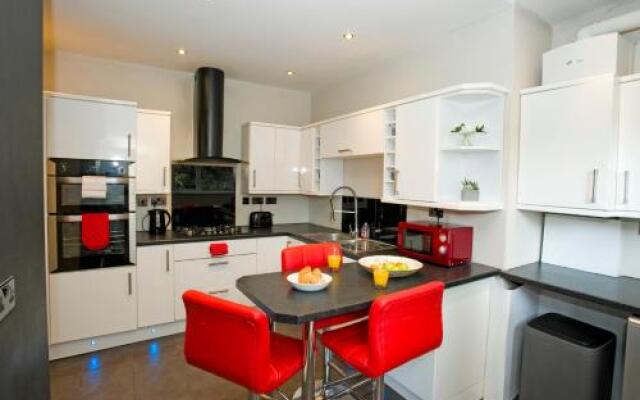 Gardens View No1