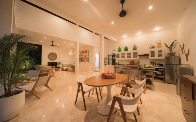 Villa Eight