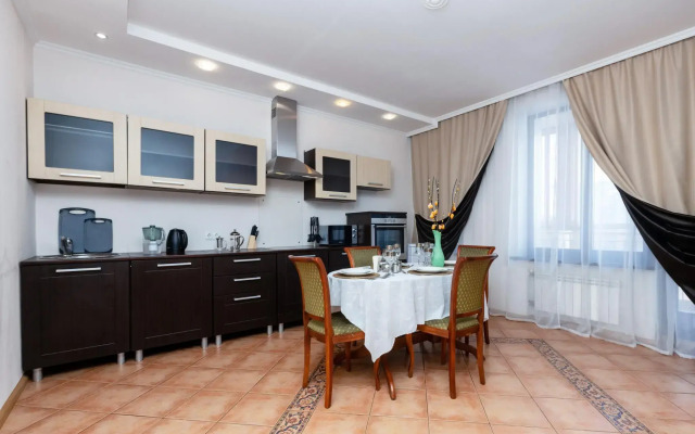 Five stars on Molokova Street 1k3