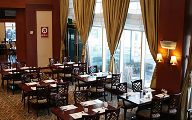 High1 Palace Hotel & CC (High1 Hotel&CC)
