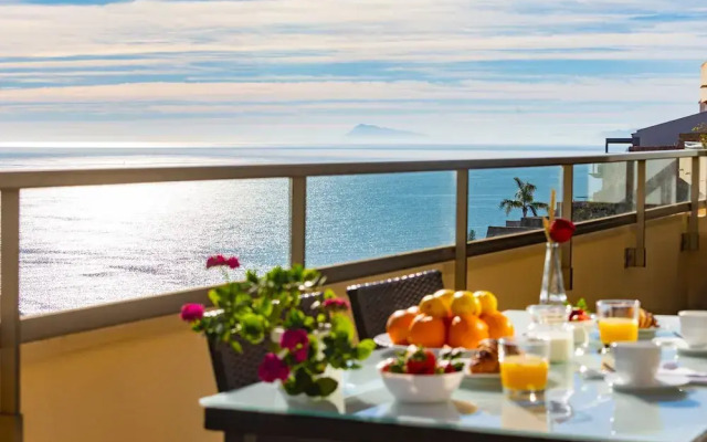 Ático soleado con vistas al mar