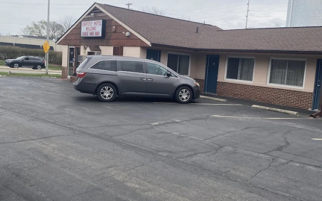 Courtesy Motel