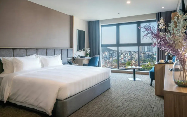 Wyndham Garden Legend Halong