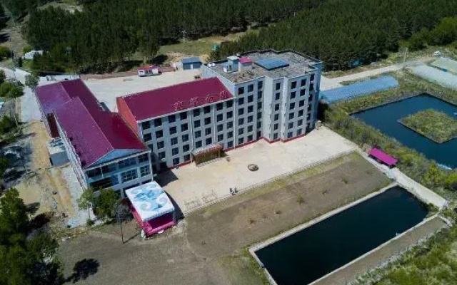 Saihanba Jinding Holiday Hotel