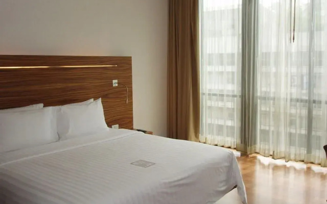 Sacha's Hotel UNO & UNO Express