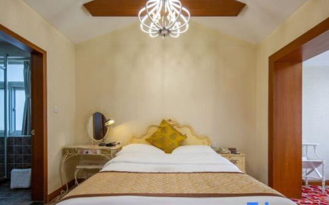 Beijing Sichuan Wuliangye Longzhaoshu Hotel