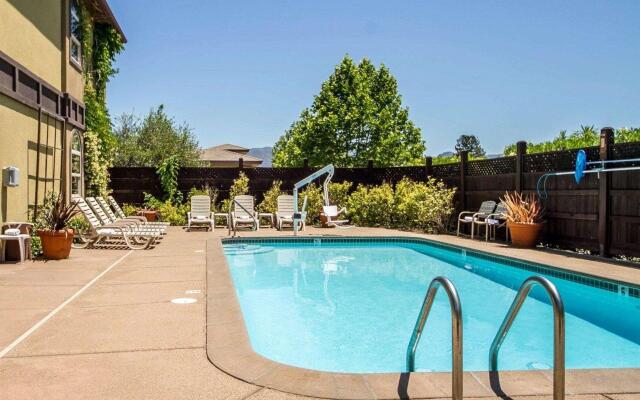 Comfort Inn & Suites Ukiah Mendocino County