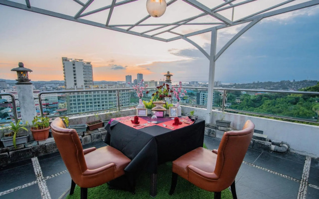 King's Hotel Nagoya Batam