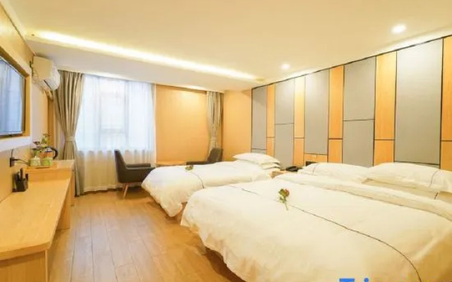 Superior Yun Hotel (Shanghai Gulang Road Subway Station)
