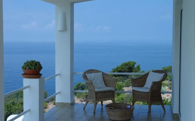 Comfortable Spanish Villa With Magical Views of Es Vedra