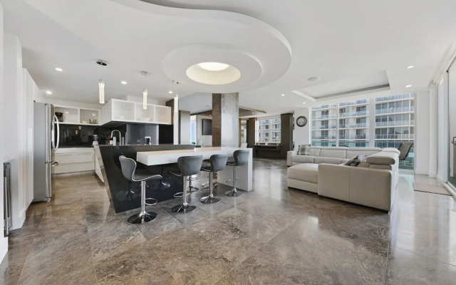 Sian Oceanfront Condos