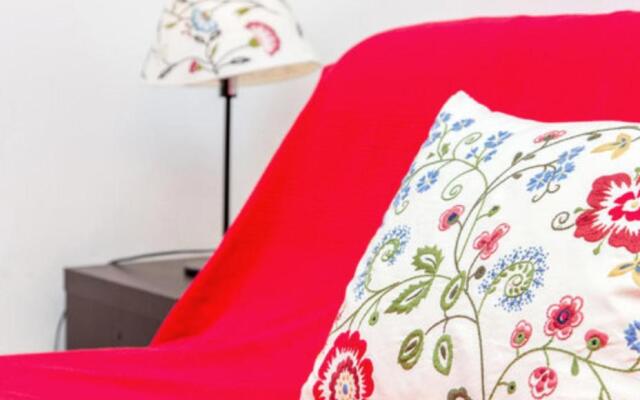 Studio with enclosed garden and wifi at Roma
