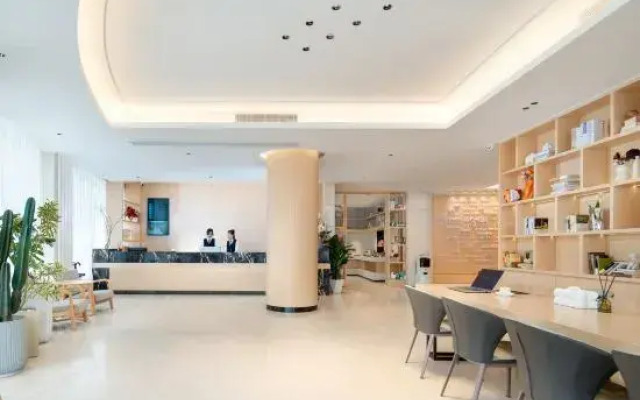 HIYA LIGHT Hotel (Fu'an Ruijing Branch)