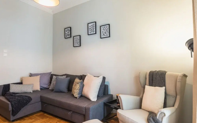 Comfy Koukaki Apartment