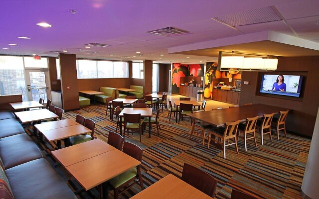 Fairfield Inn & Suites by Marriott London