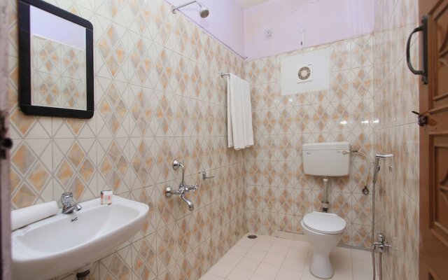 OYO 13597 Travel Stay Residency