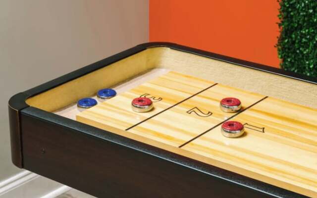 Roami at Duncan Plaza