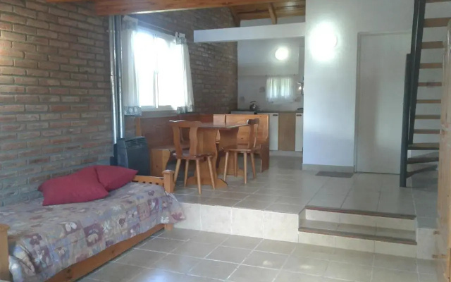 Hosteria y Cabañas Los Mimbres