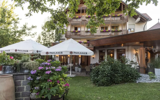Hotel & Restaurant Becher