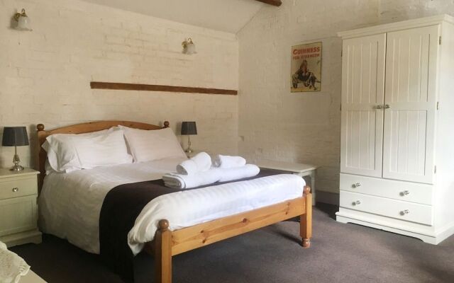 Wallis Farm House