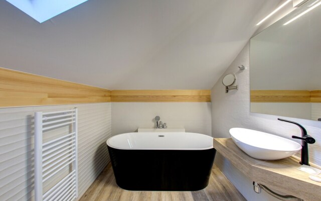 Diamond Rain Boutique Hotel