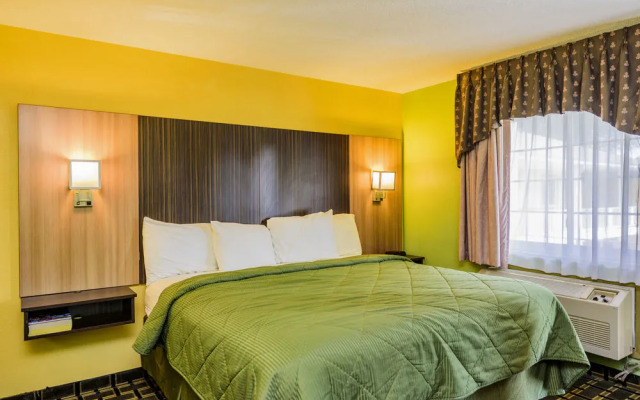 University Manor Inn