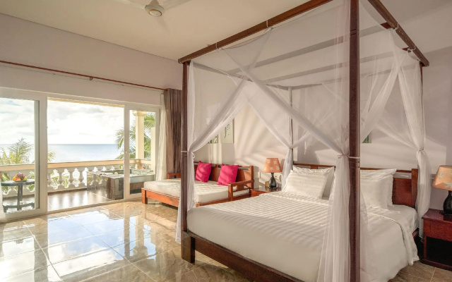 Sea Sense Resort