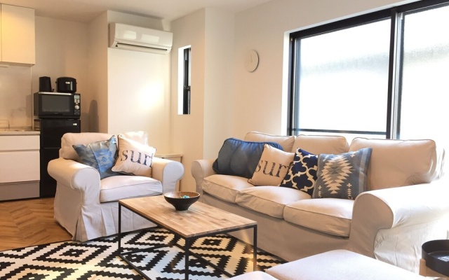 Sekai Hotel Yanagi - Hostel – Guest Rooms – Osaka