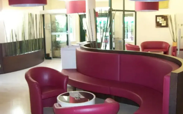 Threeland Hotel