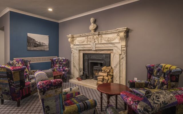 Crewe Arms Hotel