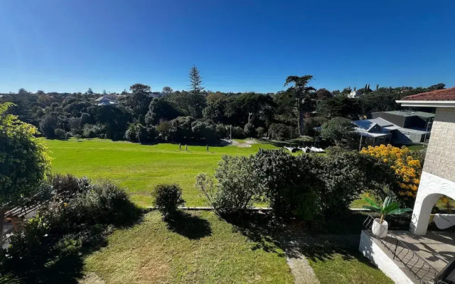 Waiake Beach Apartments