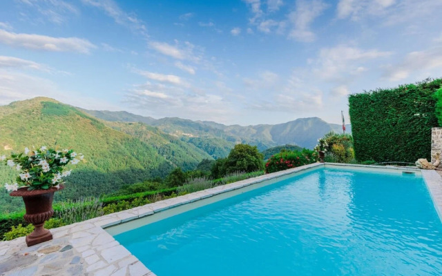 Gran Burrone Castle in Borgo a Mozzano