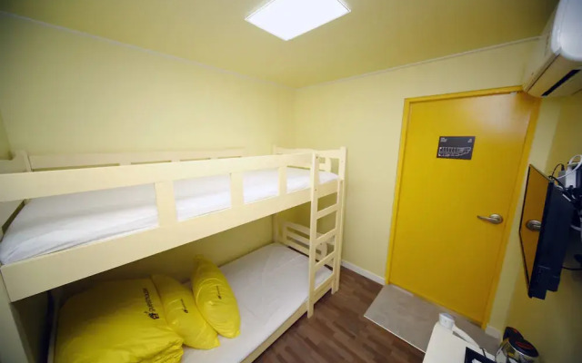 24 Guesthouse Sinchon Avenue