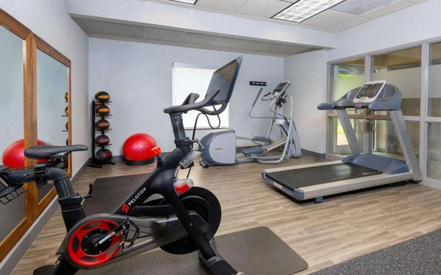 Hampton Inn & Suites Murfreesboro