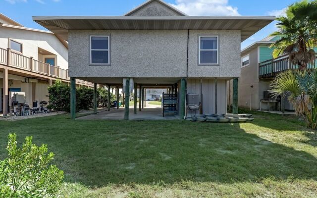 Redecorated Pet Friendly Home by RedAwning