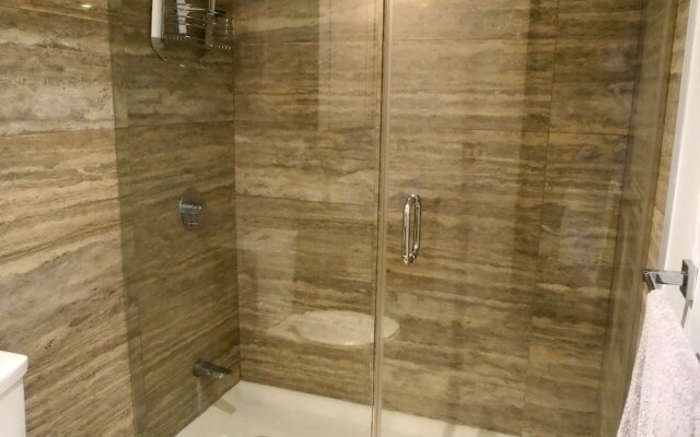 Newly Designed 1BR Condo