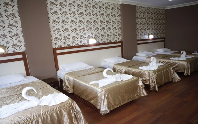 Silivri Safir Hotel & Resort Beach And Restaurant