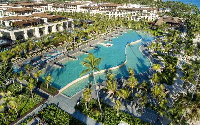 Unique Club at Lopesan Costa Bávaro - All Inclusive