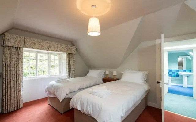 Cranstoun Riddel - Magnificent 6 Bedroom Property